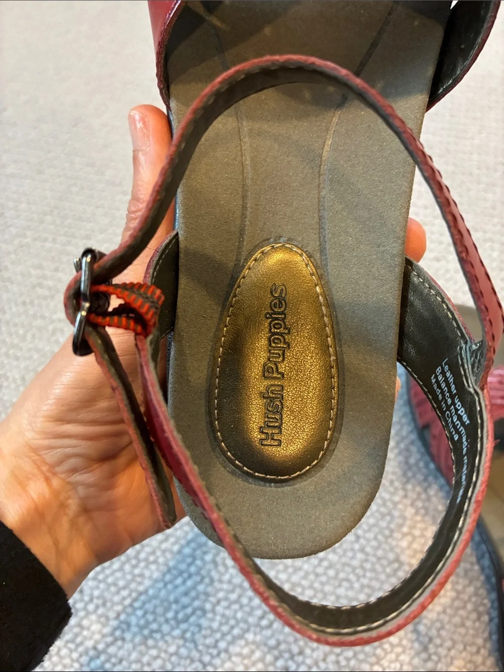 Hush Puppies Crisscross Sandals, Dark Red, Size 8, Excellent Condition - Picture 6 of 9